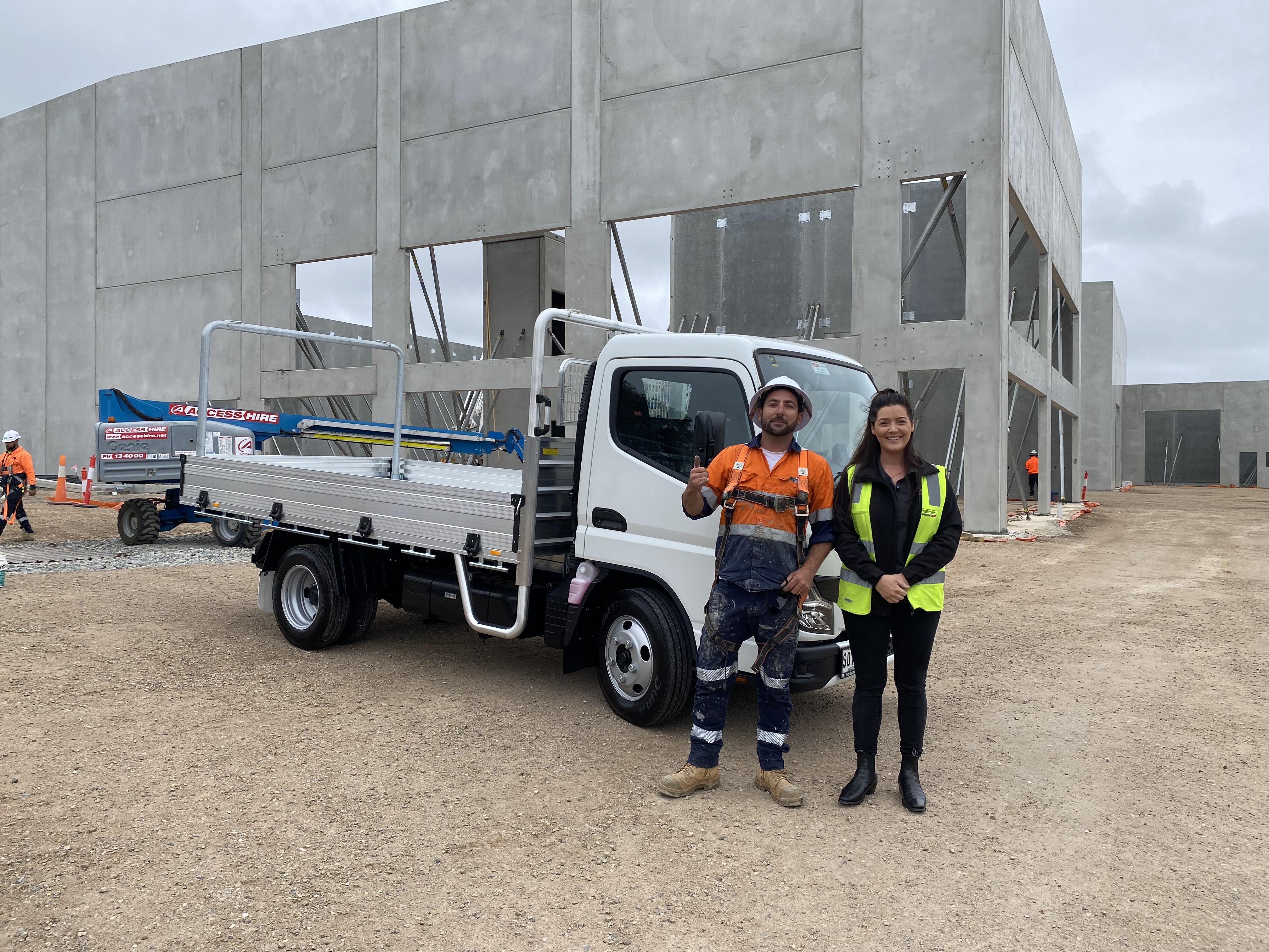 Fuso Canter 515 City Cab Alloy Tray with towbar kit.